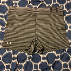 Under Armor Booty Shorts xl